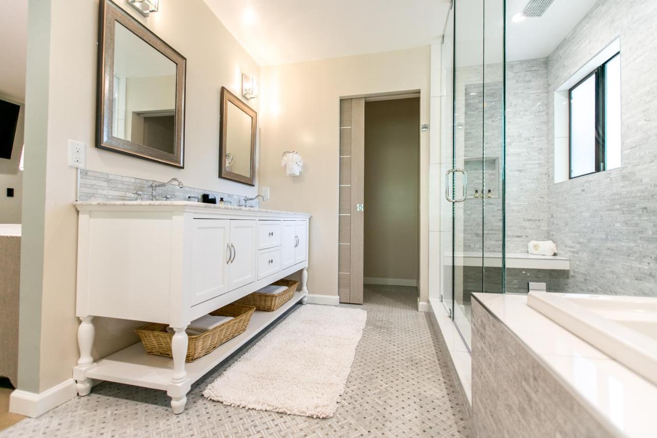 Creekside Bed & Breakfast 3*