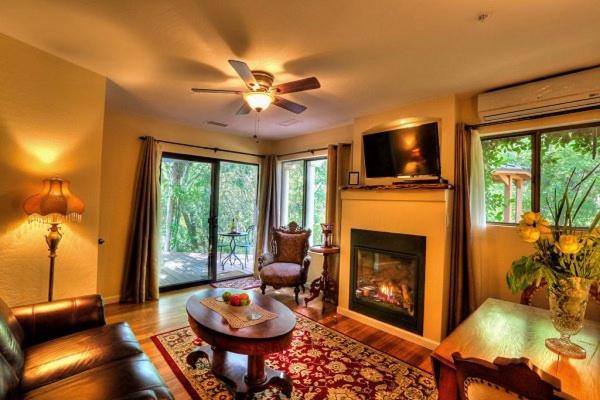 Creekside Bed & Breakfast